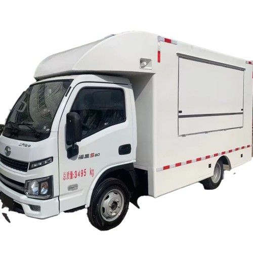 Aangepaste foodtruck gemaakt in China Kleine foodtruck met volledige keuken