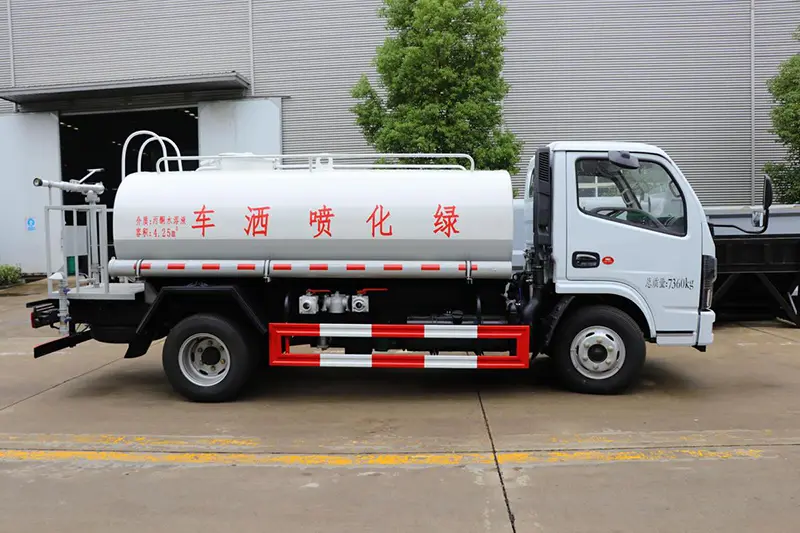 Hogedruk watersproeiwagen